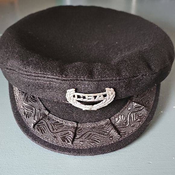 GreekFishermans Cap. Black Cap with Silver Emblem.85% Wool 15% Nylon - Picture 2 of 7